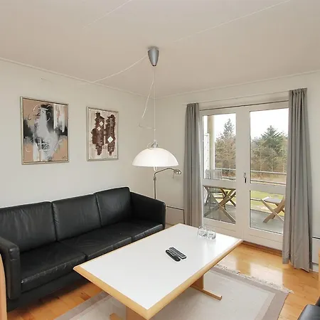 Enni - 100m From The Sea By Interhome