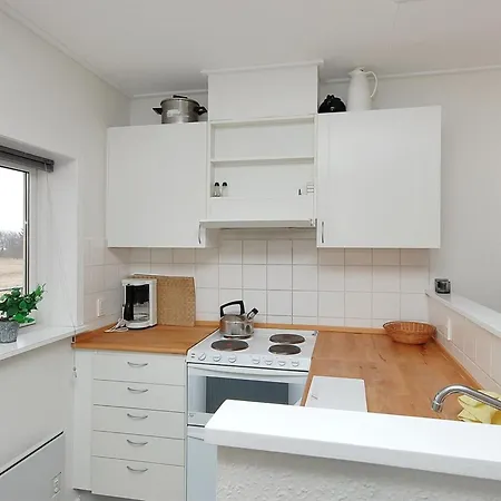Lejlighed Enni - 100m From The Sea By Interhome Hals
